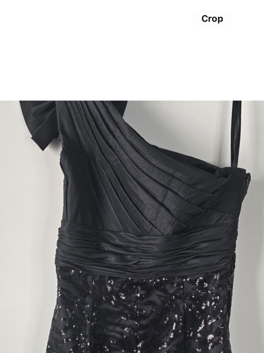Tony Bowls La Gala Black Sequin Pleated One Shoulder Formal Gown 4 Mermaid Hem